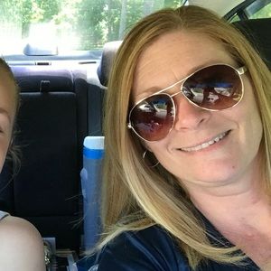 Meet your Posher, Beth